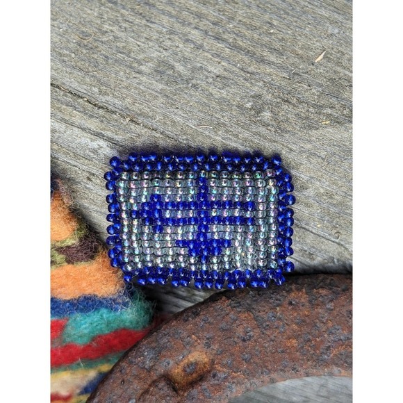 Vintage Beaded Southwestern Brooch Pin - Picture 7 of 9